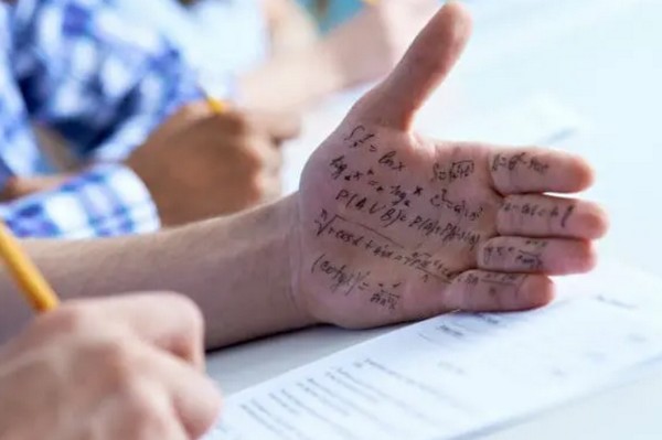 127 candidats sanctionnés pour fraude au BEPC 2026, un réseau de triche démantelé