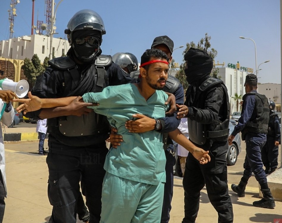 La police mauritanienne disperse les manifestations des médecins internes