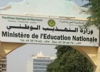 Enseignement: Les retraités à la rescousse de la filière française